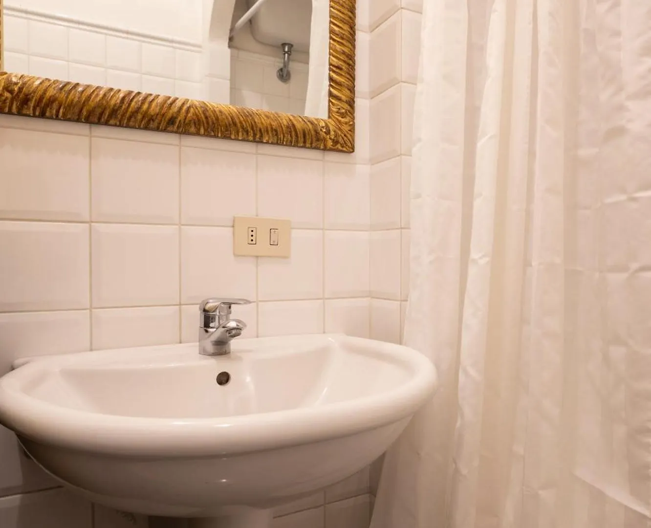 Caravaggio House 2 Suite Private Nell'Oltrarno Artistico Floransa 0*,  İtalya