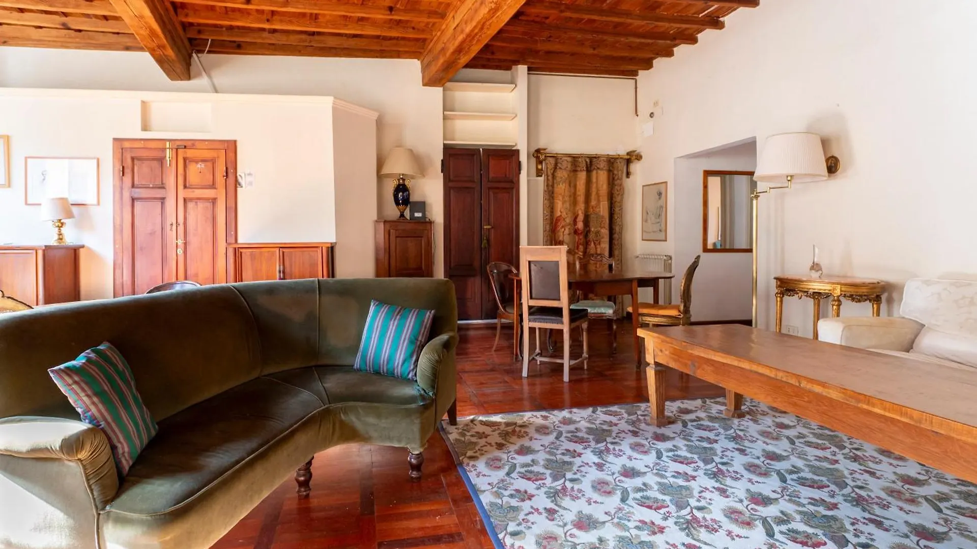 Caravaggio House 2 Suite Private Nell'Oltrarno Artistico Floransa 0*,  İtalya