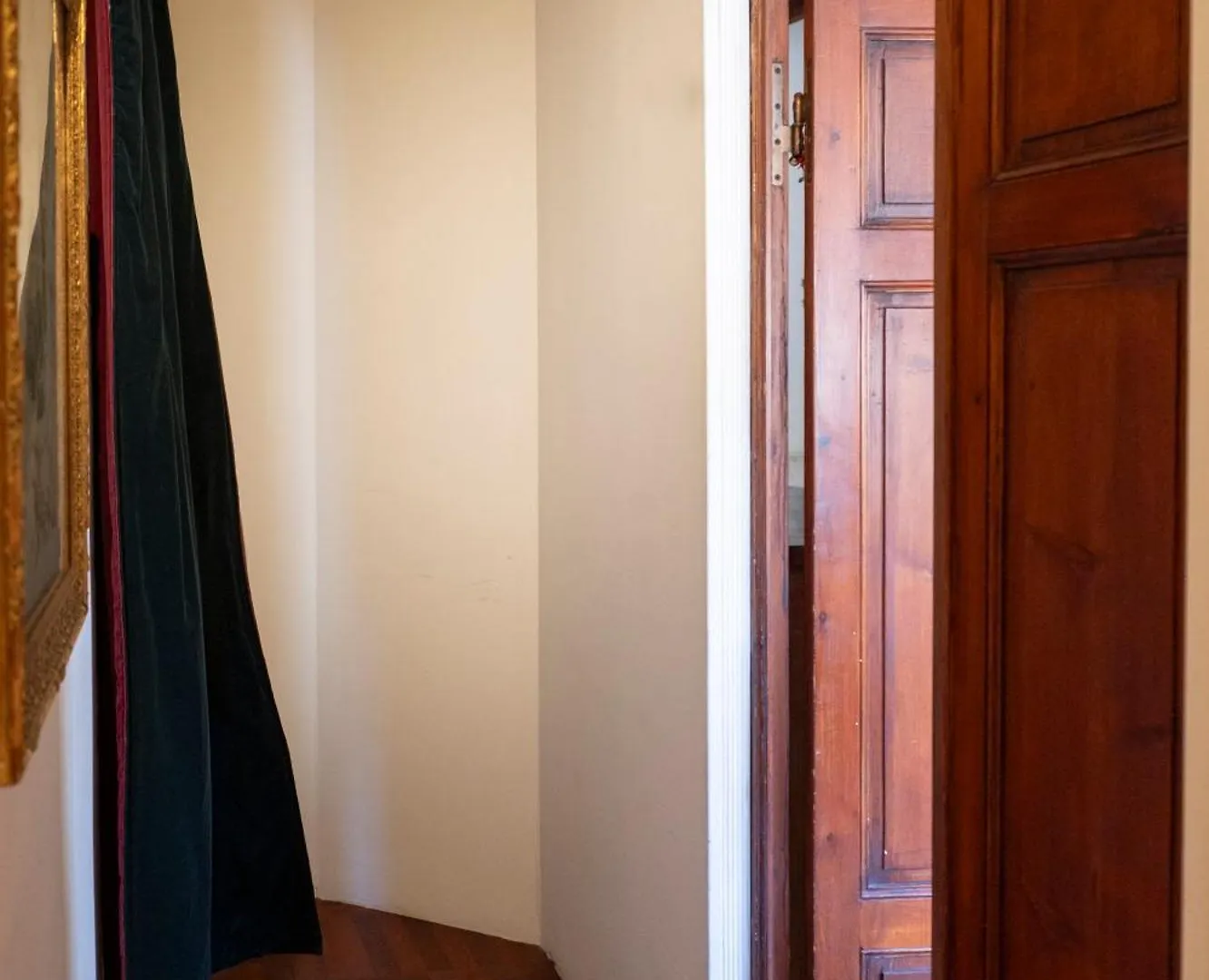 Caravaggio House 2 Suite Private Nell'Oltrarno Artistico Floransa